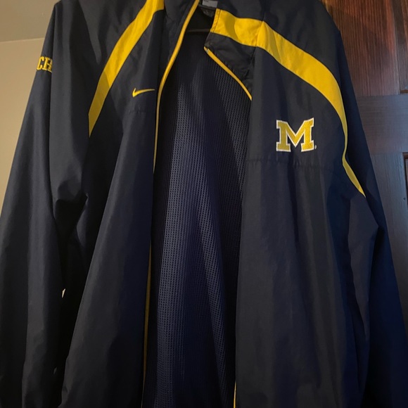 Michigan jacket - Picture 2 of 5